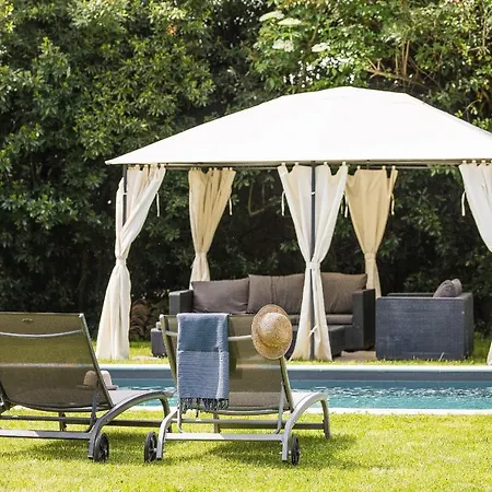 Au Coeur Des Elements فندق مبيت وإفطار