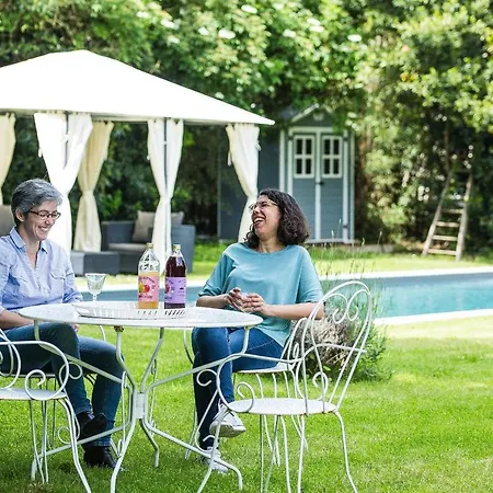 فندق مبيت وإفطار Au Coeur Des Elements 4*