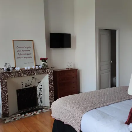 فندق مبيت وإفطار Au Coeur Des Elements 4*