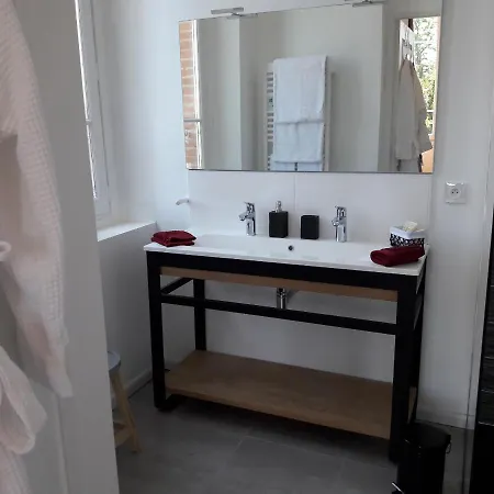 Au Coeur Des Elements Nocleg ze śniadaniem Saint-Nicolas-de-la-Grave